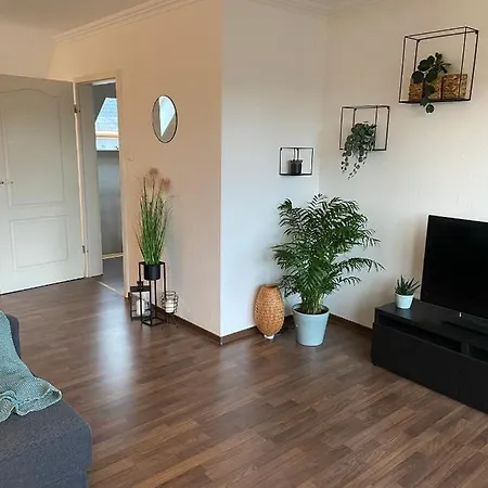 Moderne In Stadtnaher, Dennoch Ruhiger Lage *