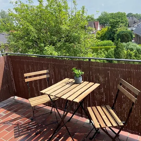 Moderne In Stadtnaher, Dennoch Ruhiger Lage *