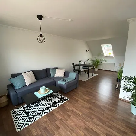 Moderne In Stadtnaher, Dennoch Ruhiger Lage Nahe
