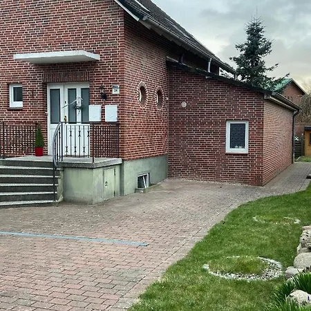 Moderne In Stadtnaher, Dennoch Ruhiger Lage *